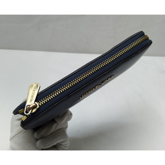 Michael Kors Black Leather Zip Around Credit Card Wallet - Picture 5 of 16